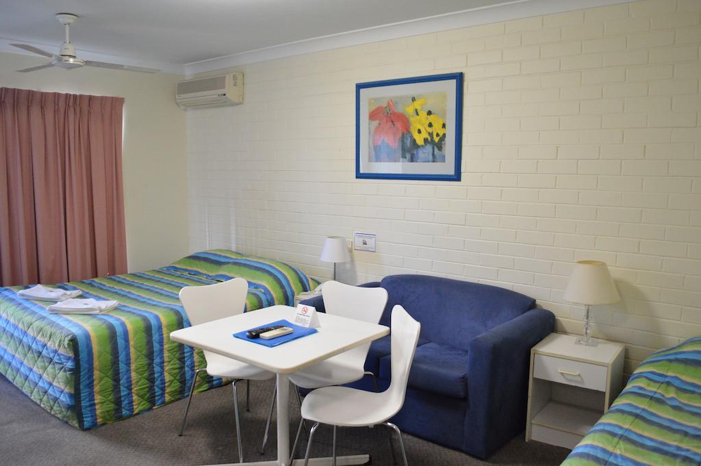 Tottenham Court Motel Брисбен Экстерьер фото