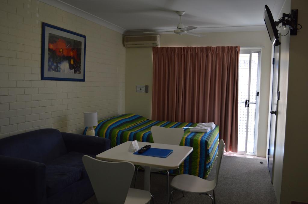 Tottenham Court Motel Брисбен Экстерьер фото